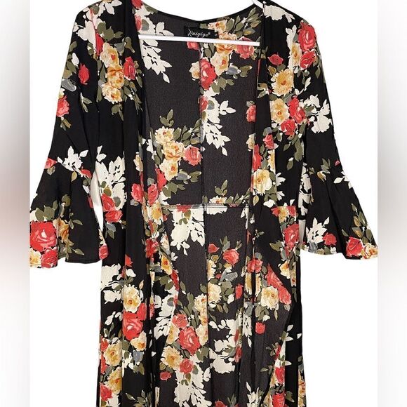 Women Floral Printed Wrap Maxi Dress - Picture 7 of 17